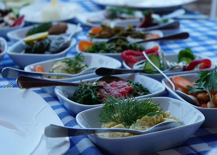 Trilyali Butik 3* Tirilye