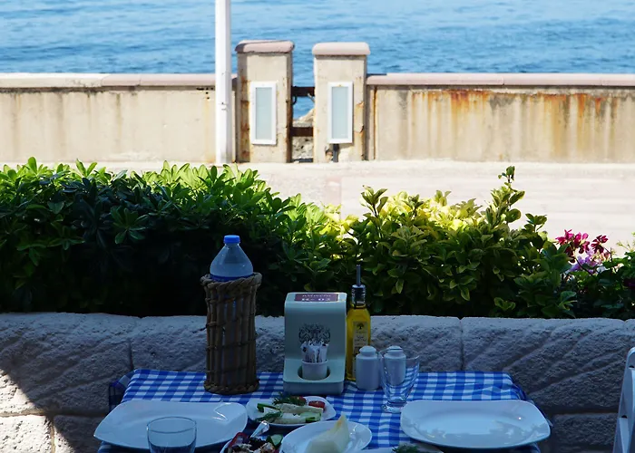 Trilyali Butik Hotel Tirilye