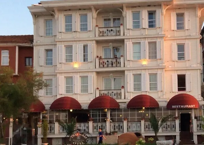 Trilyali Butik Tirilye