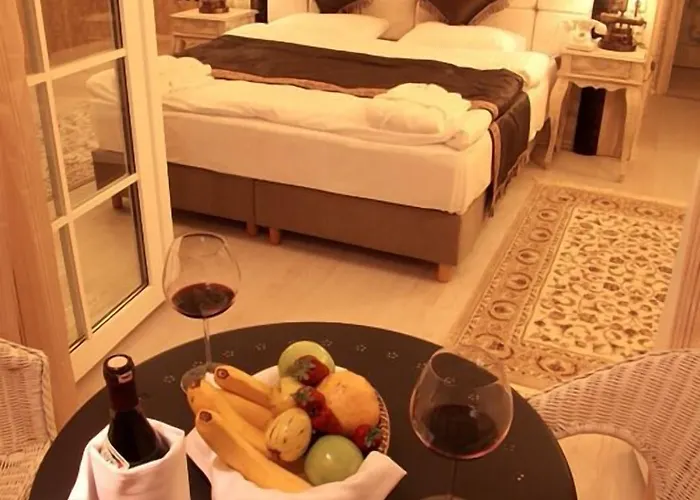 Hotel Trilyali Butik Tirilye